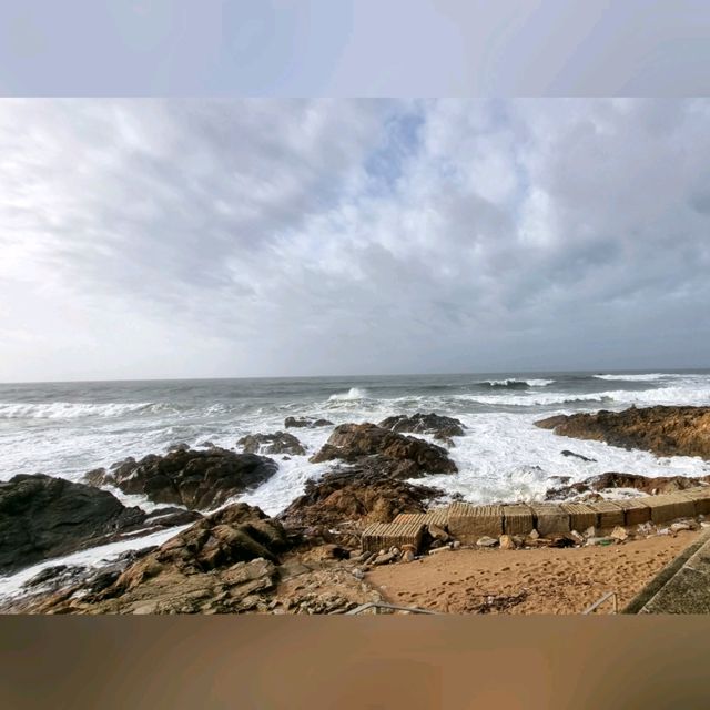 Walk along the Atlantic Coastline 🇵🇹 Foz do Douro