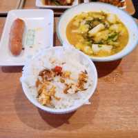 一副高攀不起的餐廳～人均只係30！酸菜魚辣椒炒肉都有齊！