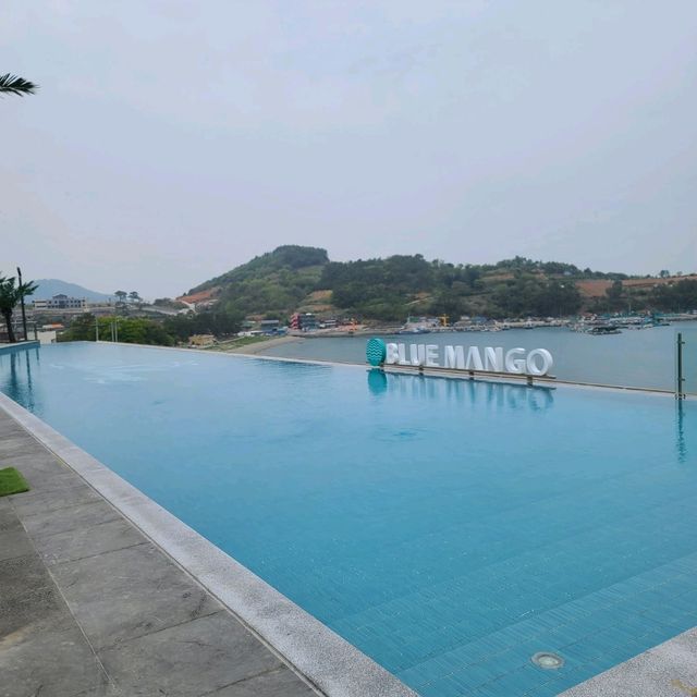 이국적인 분위기 여수 풀빌라