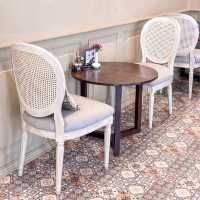 อารักษา คาเฟ่ ร้านกาแฟ ในวัดเจดีย์หลวง
