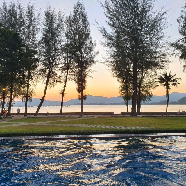 ที่พัดติดทะเลวิวสวย
