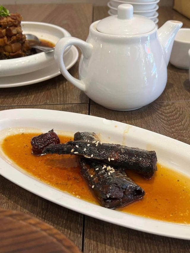 高雄市鼓山區 ｜ 貳哥食堂