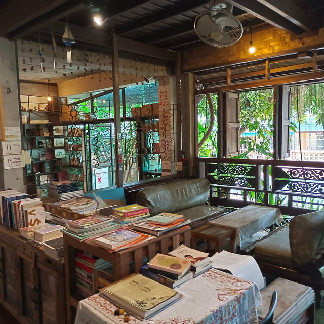 📍บ้านๆ น่านๆ Banban Nannan Library and Guest Home