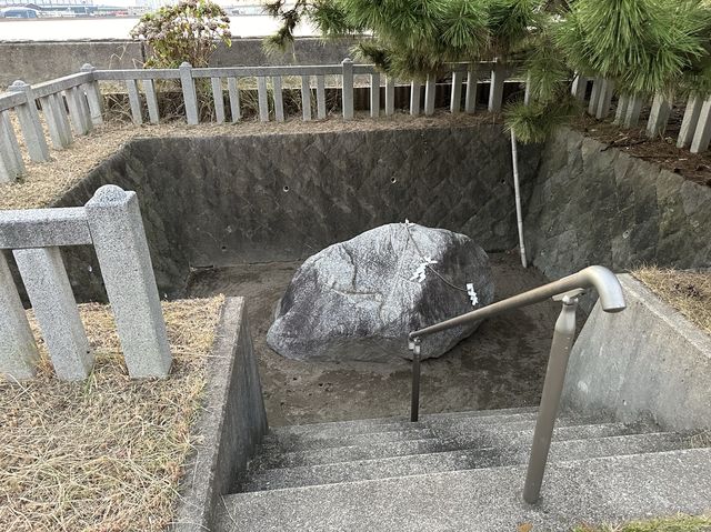 福岡・名島。天然記念物『名島帆柱石』と『名島海岸』