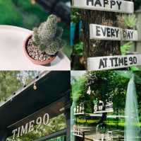 ร้านกาแฟชิคๆ บรรยากาศร่มรื่นในตัวเมืองภูเก็ต
