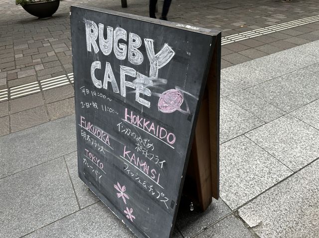 東京・丸の内。期間限定で『RUGBY CAFE』に🏉Marunouchi Happ. Stand & Gallery