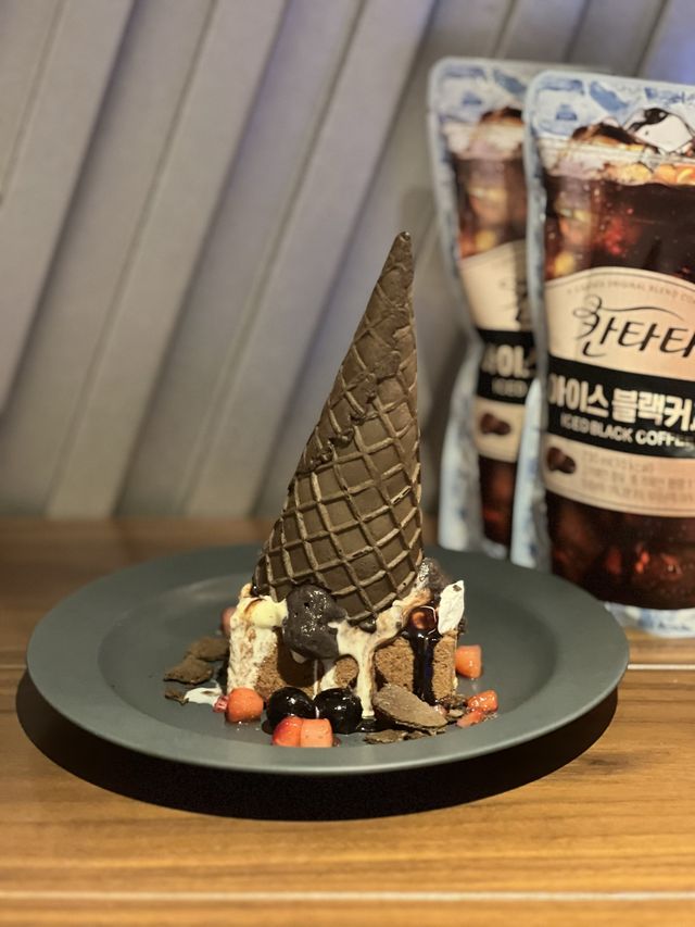 【福岡ホテル】ラウンジがとても華やか！ホテル内のレストランだけの利用もおすすめ！