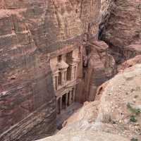 ペトラ遺跡:インディージョーンズの世界へ