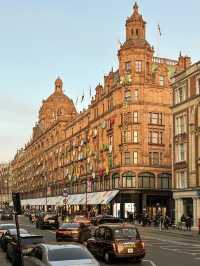 「英國必去打卡點」- Harrods百貨公司：奢華宮殿般的購物體驗，專賣高檔奢侈品牌