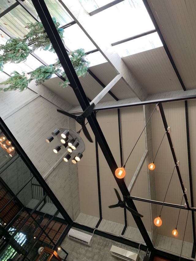 2nd November Cafe | คาเฟ่ลับเขาหล่น นครนายก