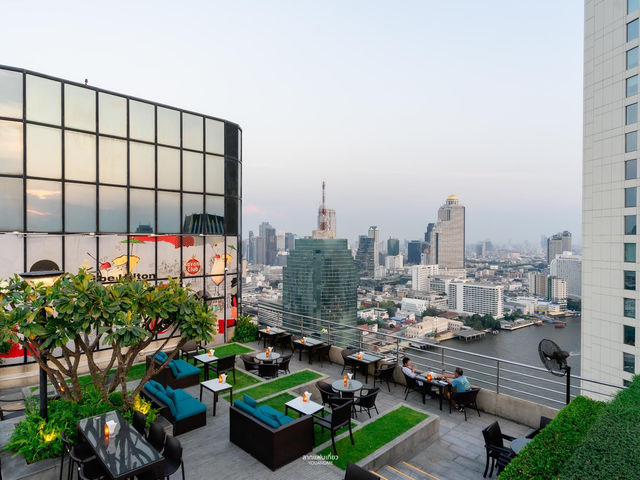 Staycation กับโรงแรมสุดหรู ริมแม่น้ำ 