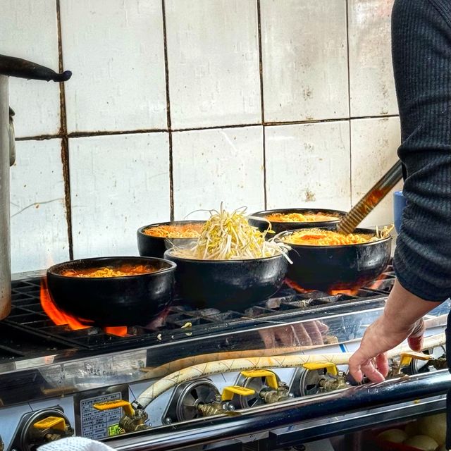 西村美食街：口碑餐廳，排隊食ramen
