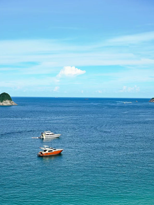 與母親共步：在麥理浩徑的海岸線上