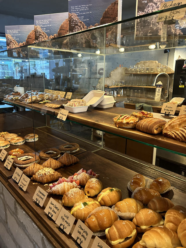朝活にピッタリ！ホンデに年中無休のベーカリーカフェ🥐
