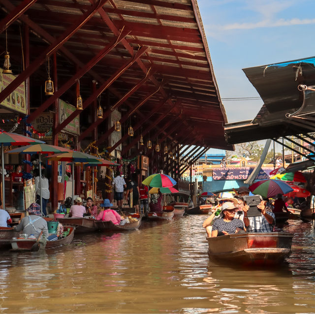 รีวิว ตลาดน้ำดำเนินสะดวก ล่องเรือชมตลาด