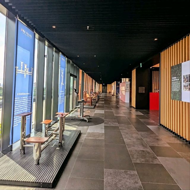 台南-沙龍級別的絕美圖書館：台南新總圖