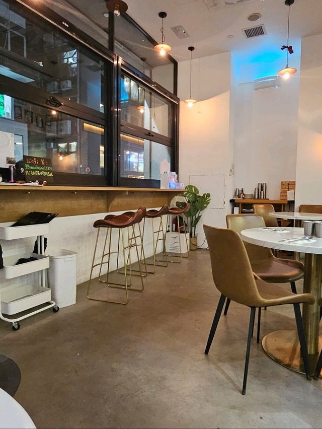 尖沙咀特色Cafe，晚市套餐$138起