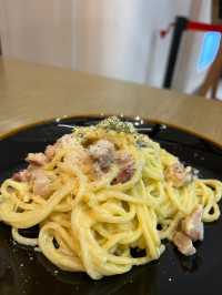 🌧️ 又落雨？呢間商場內嘅cafe啱晒！😋