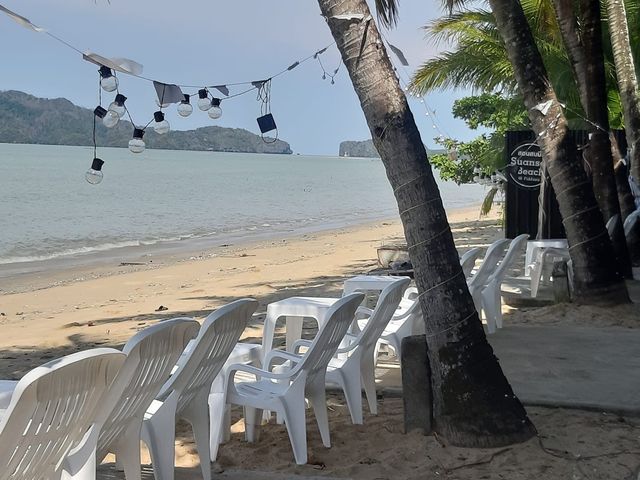 Suanson beach hotel 