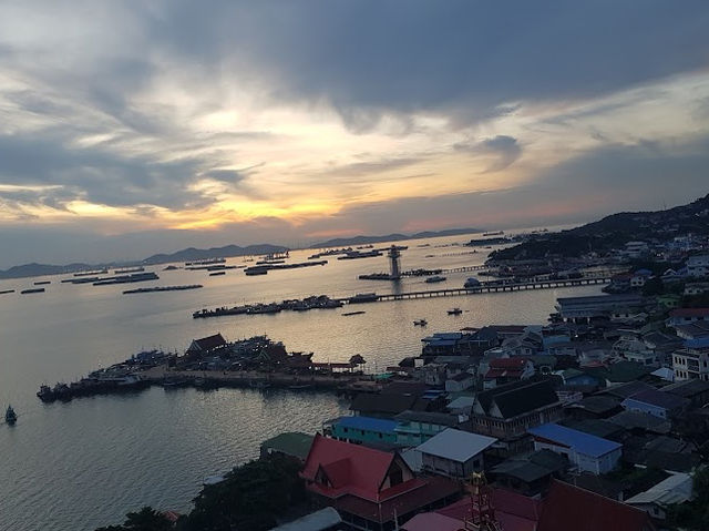 📌🌊 ศาลเจ้าพ่อเขาใหญ่ เกาะสีชัง
