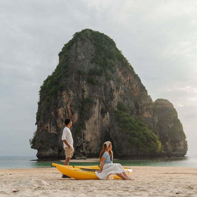 พาเที่ยวหาดไร่เลย์ กระบี่