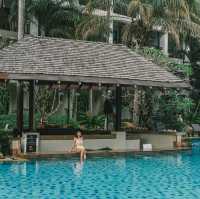 ชายหาดสวนตัวและต้นตาลเรียงราย Ravindra Pattaya