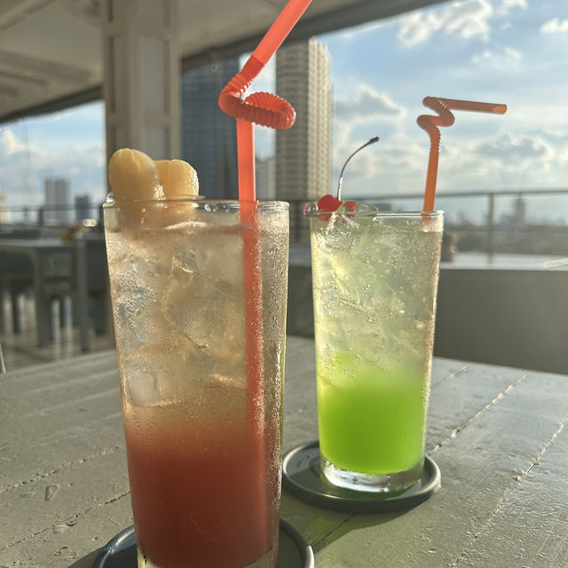 🍹River Vibe Restaurant and Bar 🍸🍻