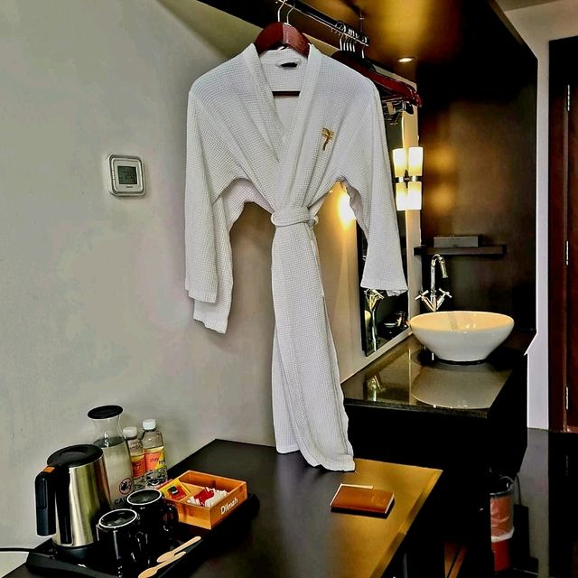  FURAMA RIVERFRONT Club Room 