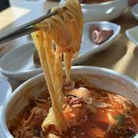 물회로 해변뷰 건물 세운 속초맛집 🐟 속초항아리물회