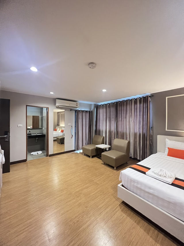 📍De Hug Hotel and Residence