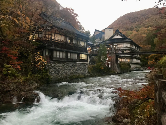 ธรรมชาติที่มหัศจรรย์สร้าง🍁”Takaragawa Onsen“