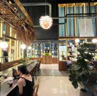 【台湾】台湾伝統とモダンデザインの融合：U.I.J Hotel & Hostel - 友愛街旅館