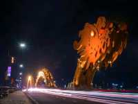 สะพานมังกร (Dragon Bridge)