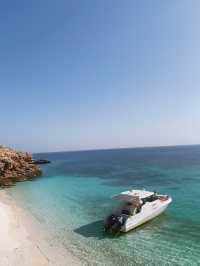 Turtles & Turquoise Waters: The ultimate Al Dimaniyat Island Adventure