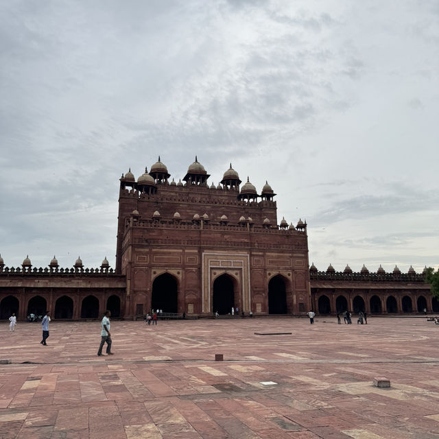 Royalty of Taj Mahal & Fatehpur Sikri