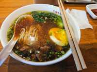 A nice and comforting beef noodles soup at Gwanghwamun