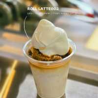 Roll Coffee Roll คาเฟ่เปิดใหม่ในสถาบันกันตนาสุด 