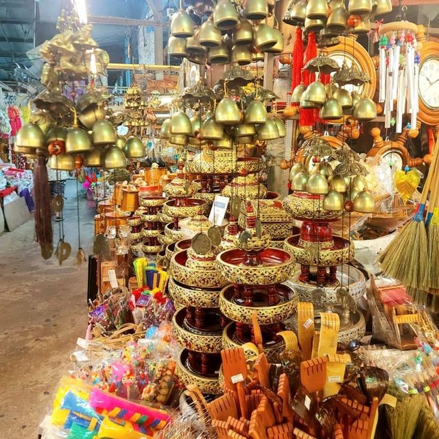กาดทุ่งเกวียน แหล่งของฝากเมืองลำปาง