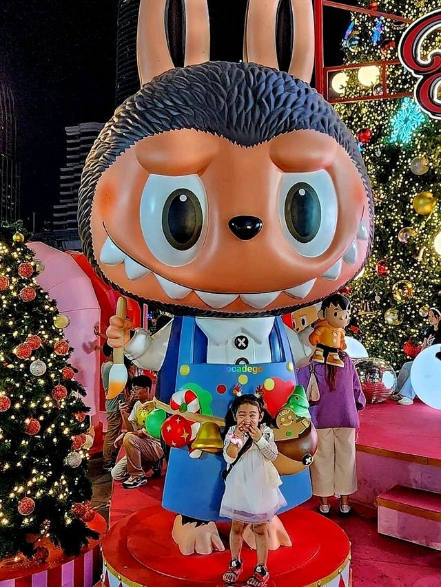 A Whimsical Christmas at Central World: A Labubu Wonderland