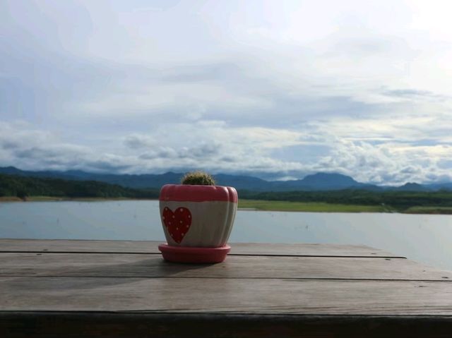 กาแฟหลักสิบ วิวหลักล้าน กาญจนบุรี