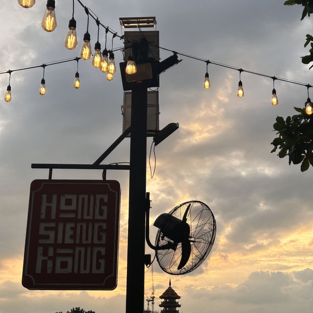 Hong Sieng Kong  คาเฟ่ กรุงเทพ ☕️🌟