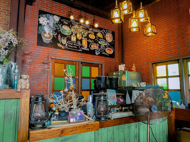 รีวิว Secret Treasures Cafe & Gallery กาญจนบุรี 🖼️