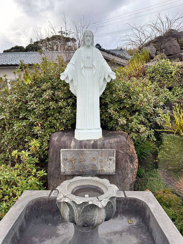 【寺院と教会の見える風景】