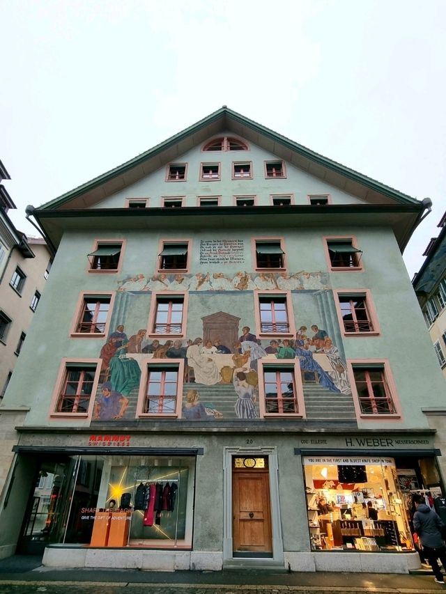 🇨🇭 Kornmarkt, a Historic Square in Lucerne