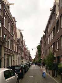 Quaint NARROW Dutch-style Houses in Amsterdam 😍