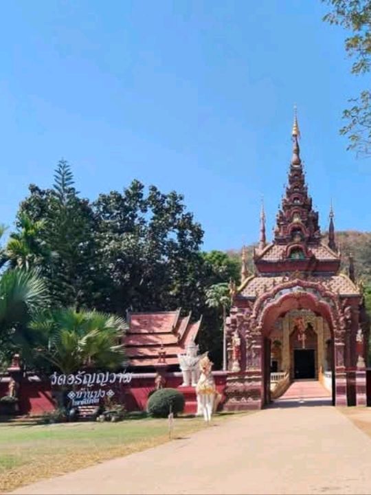วัดอรัญญาวาส ชมโลหะปราสาท