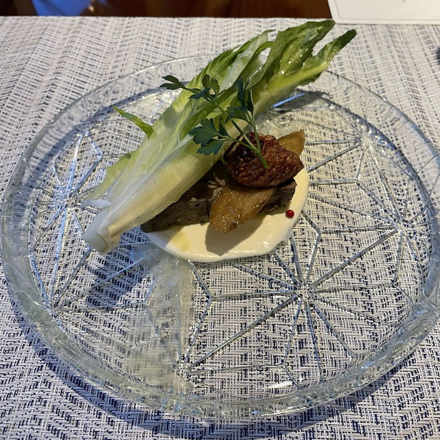 箱根の超オススメ宿♨️ 和風と洋風がミックスされたスタイリッシュで快適な空間の温泉旅館です🎶