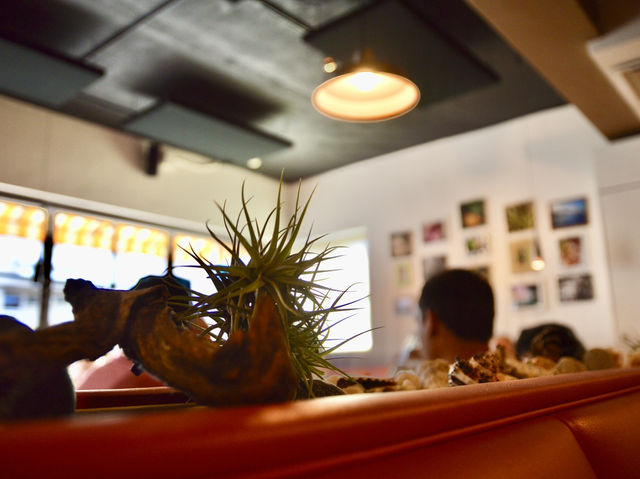 A Must-Try Breakfast Spot: Koko Head Cafe 🍳🥞