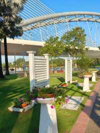 A Charming Lakeside Garden in Putrajaya
