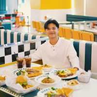 แจกพิกัดร้านสเต็ก Vibes ดี ฟีลวัยรุ่นเมกา 🍔🥩🇺🇸